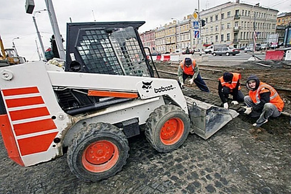 На ремонт дорог Петербурга в 2017 году потратят около 3,5 миллиардов рублей