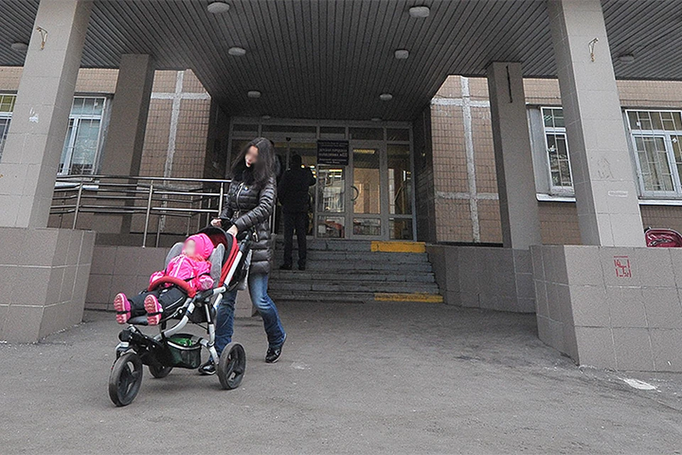 В Минобрнауки решили поддержать студенток, которые стали молодыми мамами.