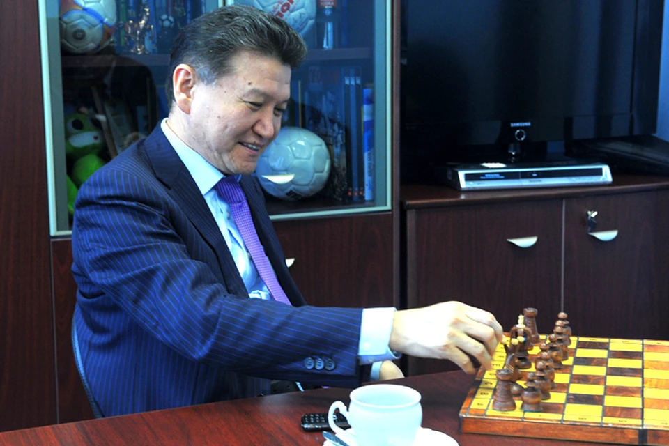 Президенту международной шахматной федерации Кирсану Илюмжинову сегодня 55!