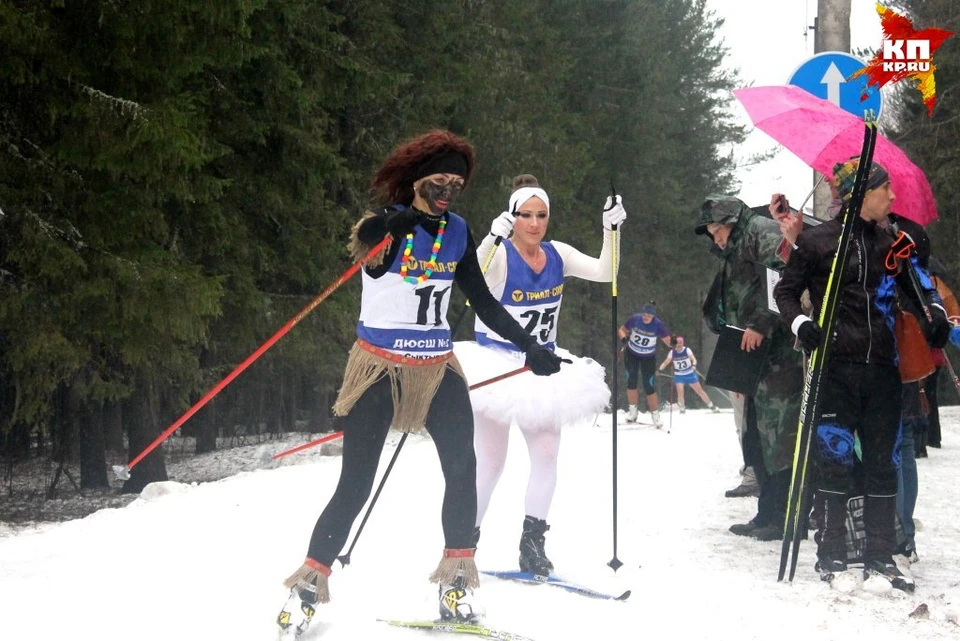 Балерина, снегурочка, папуас - участники "Альпийской гонки" смело экспериментировали с костюмами
