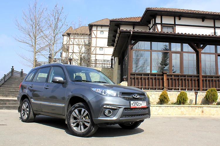 Тест-драйв KP.RU: Chery Tiggo 3 с вариатором