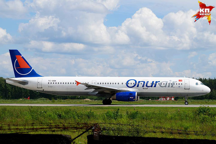 Из Нижнего в Анталью второй день подряд задерживаются самолеты. Фото: Сергей ИВАНОВ