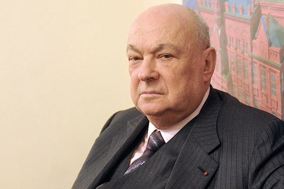 Наш корреспондент позвонил легендарному человеку, который несколько десятилетий руководил стройкомплексом Москвы