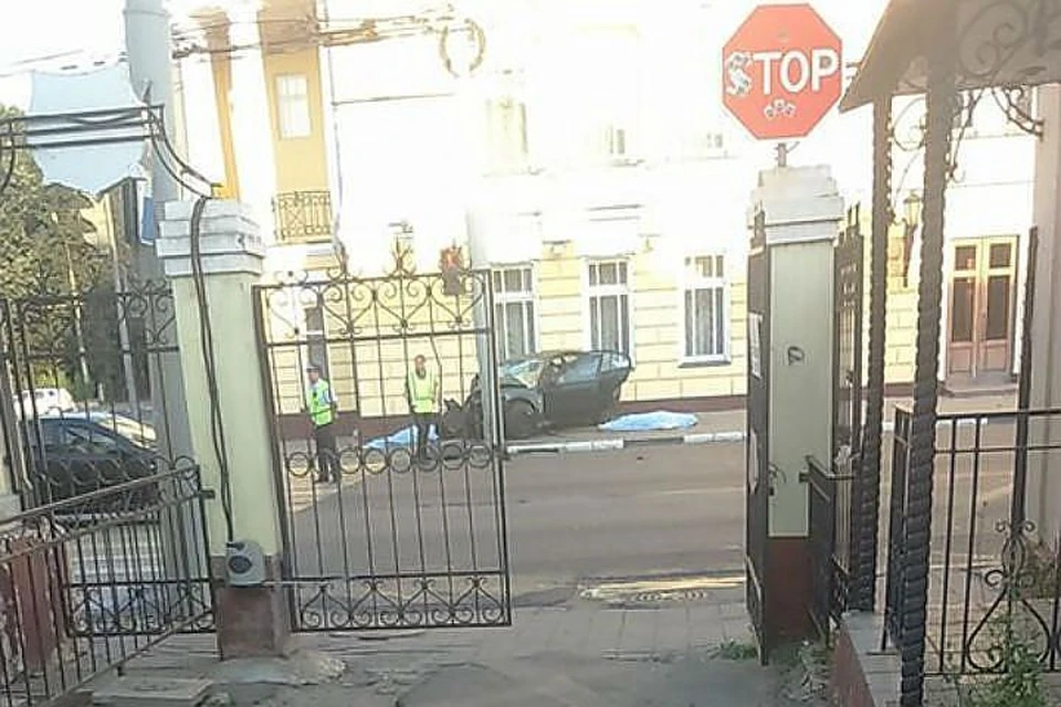 ДТП у Волковского театра в Ярославле. Фото: Юрий Живаго.