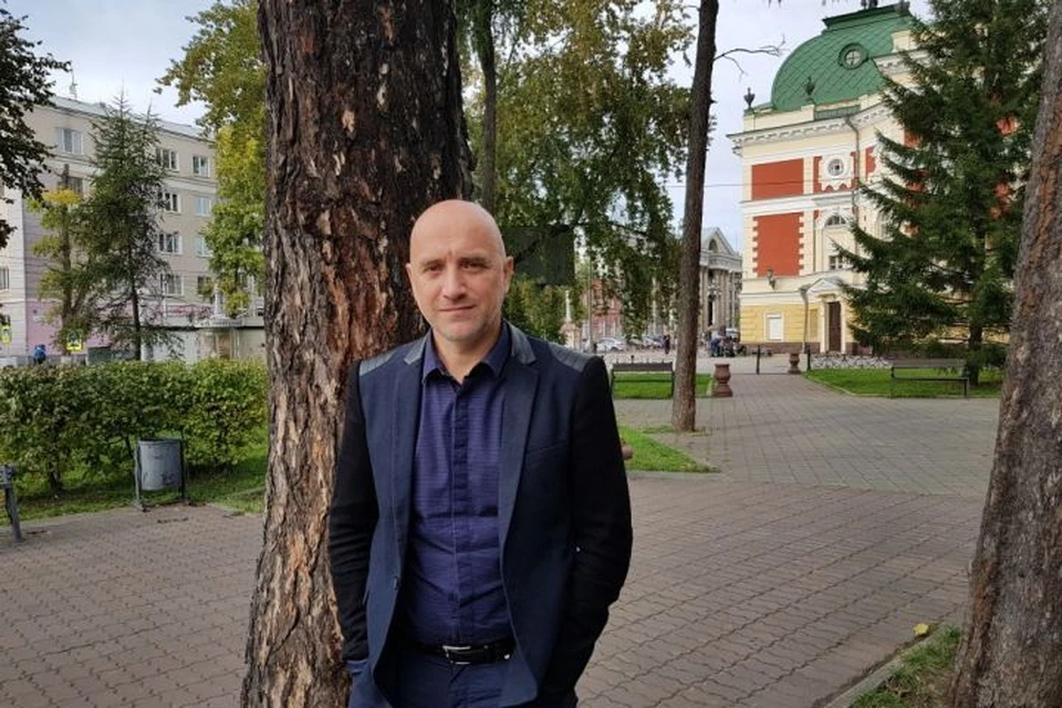 Захар Прилепин получил награду на Международном славянском литературном форуме «Золотой Витязь» в Иркутске