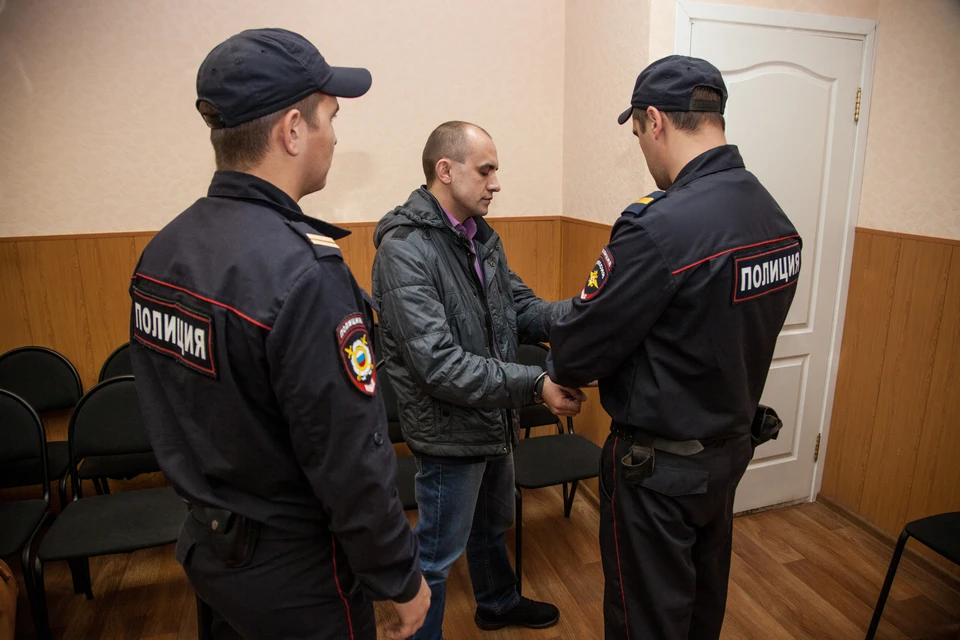 Владимира Сидорова взяли под стражу в зале суда.