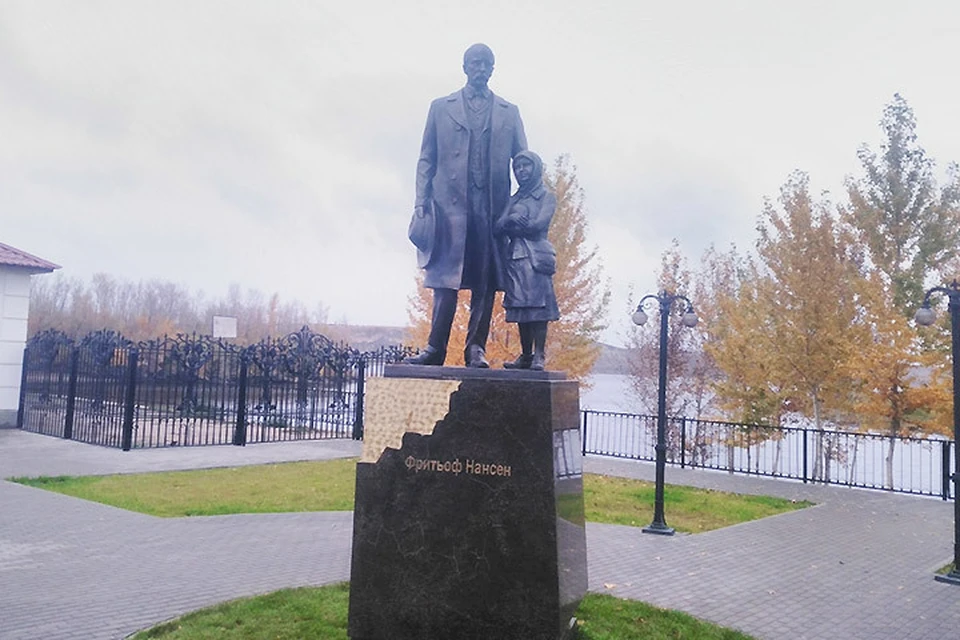 В городе Марксе Саратовской области состоялось открытие памятника знаменитому норвежскому полярнику Фритьофу Нансену. Фото: с сайта sarinform.ru