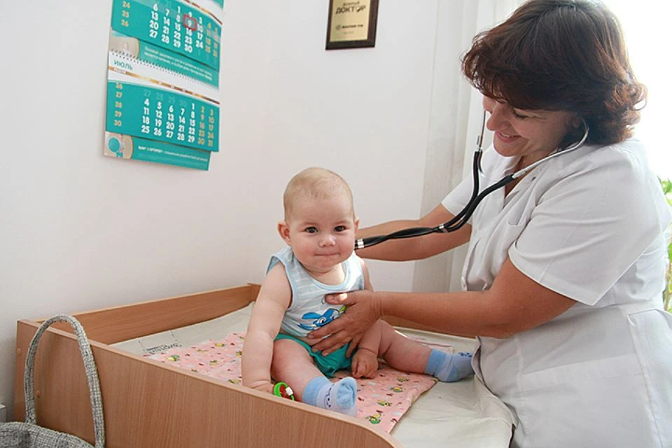 Родители часто отдают предпочтение частным медицинским центрам.