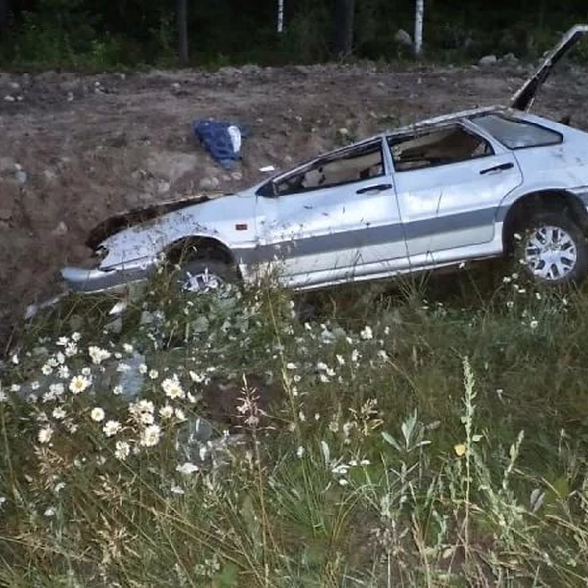 В первый гололед на дорогах Коми перевернулись три автомобиля - KP.RU