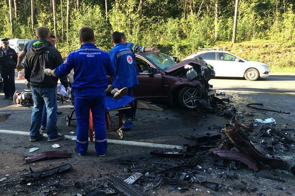 В аварии на Выборгском шоссе погиб Павел Солтен с супругой. Фото с места ДТП: очевидцы.