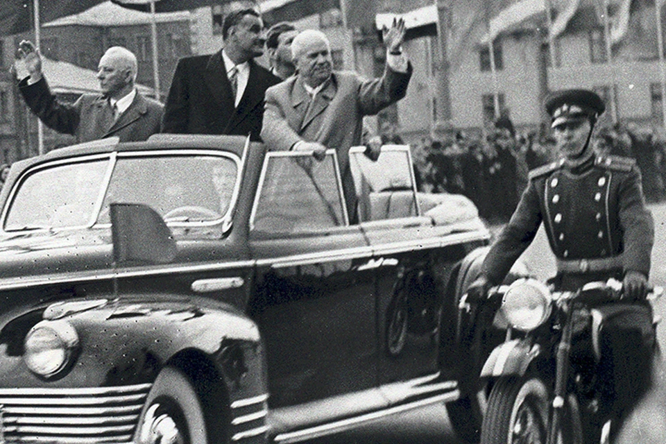 К.Е.Ворошилов, президент Египта Гамаль Абдель Насер и Н.С.Хрущев. Москва. 1950-е годы. Фото из архива ФСО