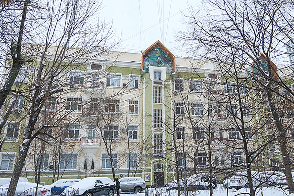 Здание полностью сохранило свою планировку и уникальный декор фасада. Фото www.mos.ru