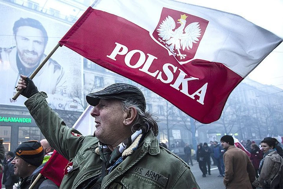 В Польше запретили любое оправдание бандеровской идеологии и открестились от концлагерей Второй мировой.