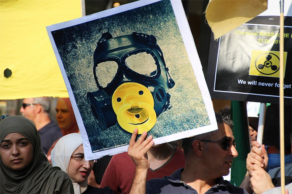 Гамбург, Германия. Митинг против применения химического оружия в Сирии.