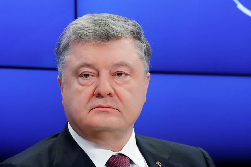 Наш колумнист задается вопросом: может, украинскому президенту надо поменять фамилию на Попрошенко?