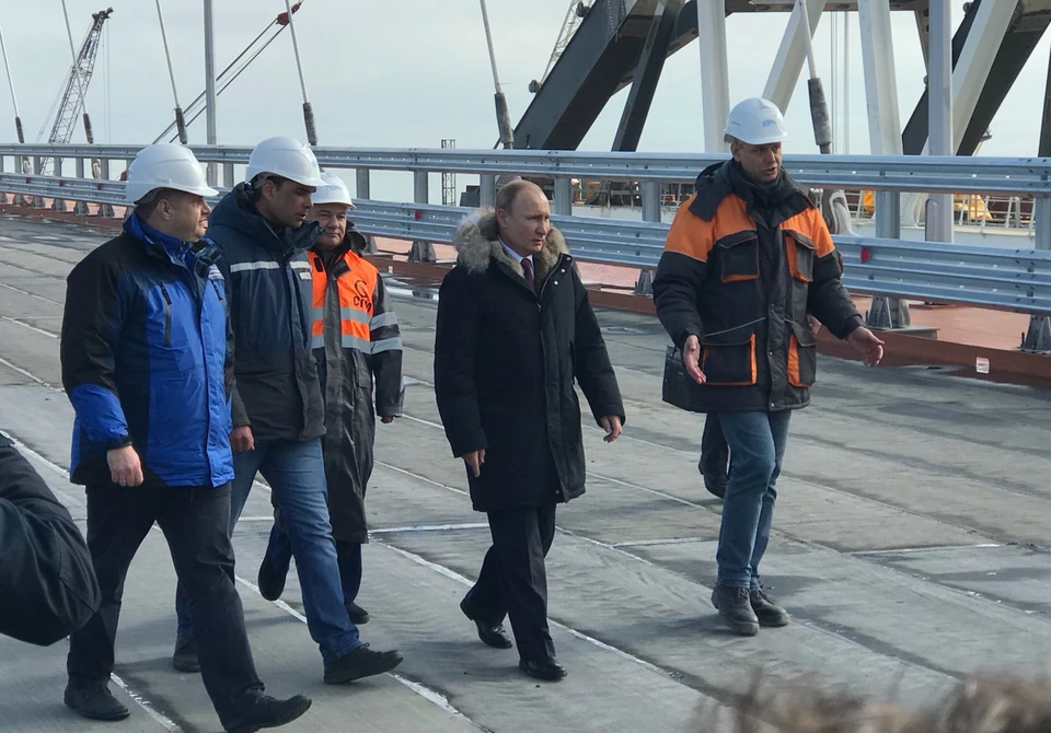 Владимир Путин отметил, что мост впечатляет