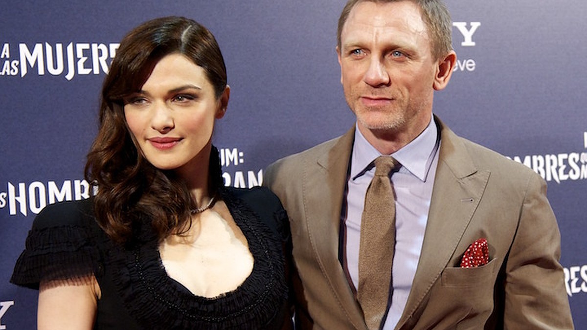 Рейчел Вайстың жалаңаш бейнесі