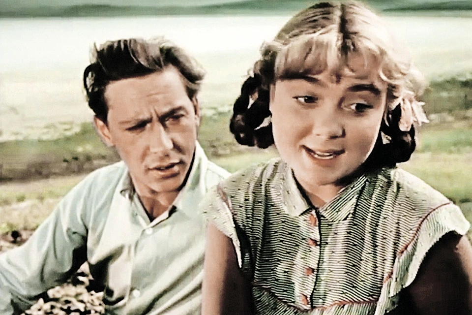 В фильме «Первый эшелон» (1955 г.) Нина сыграла вместе с Олегом Ефремовым. И сразу была им очарована.