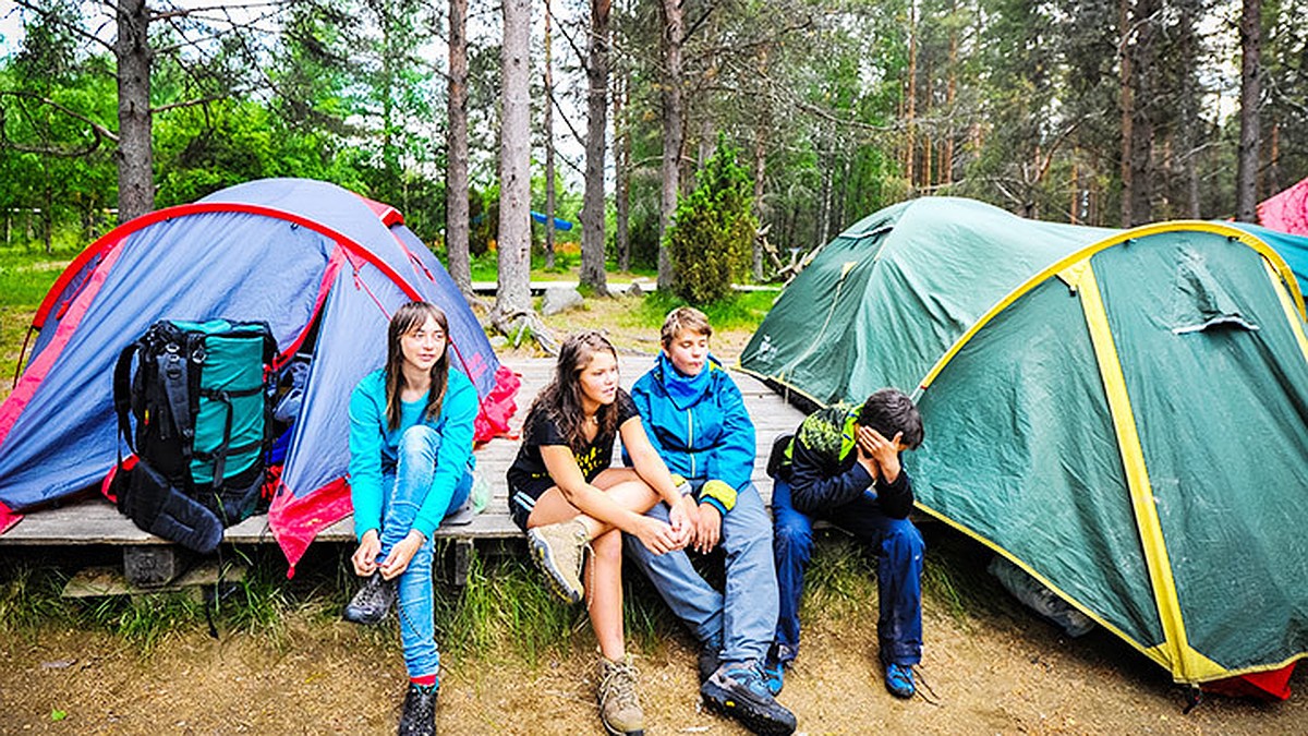 Организация палаточного лагеря. Палаточный лагерь. Палаточный лагерь для детей. Палаточный лагерь на Байкале. Детский лагерь на Байкале.