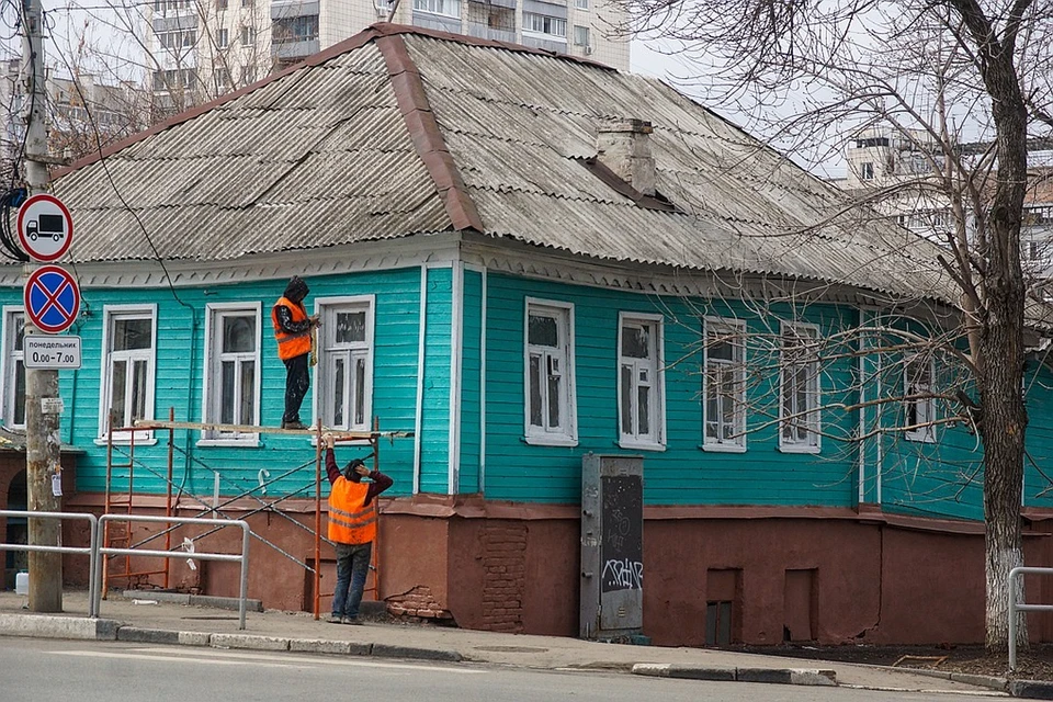 Кому-то из чиновников захотелось добавить яркие краски в серые будни