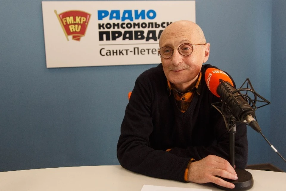 Семен Спивак в студии радио «Комсомольская Правда в Петербурге»