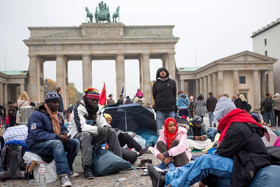 Германия потратит на беженцев десятки миллиардов евро в ближайшие годы.