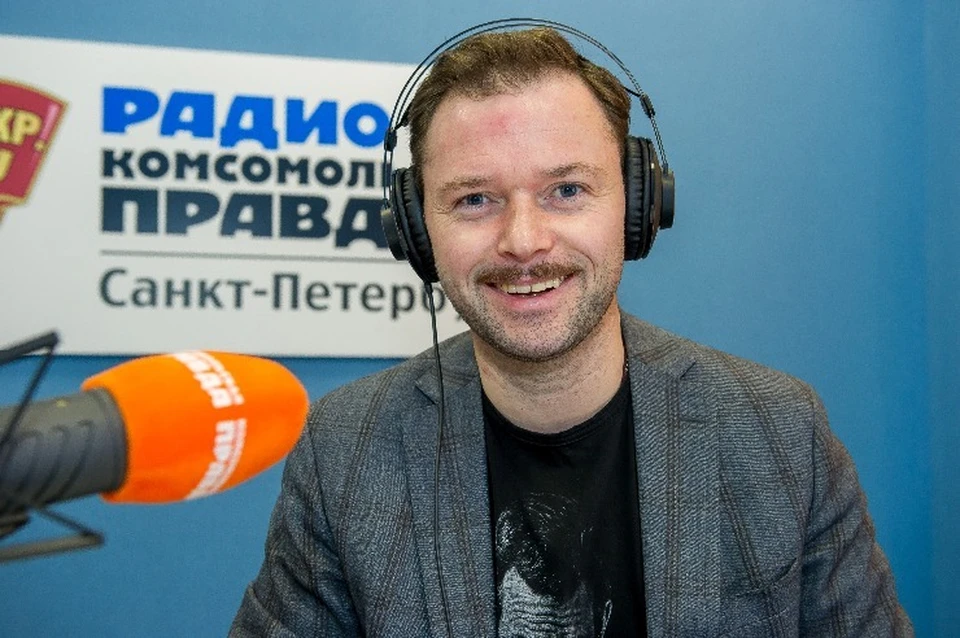 Илья Носков в студии радио «Комсомольская Правда в Петербурге»