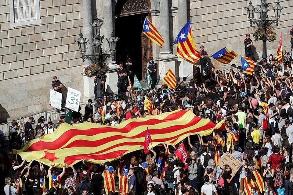 Каталония вышла из под прямого управления Мадрида, вновь обретя правительство