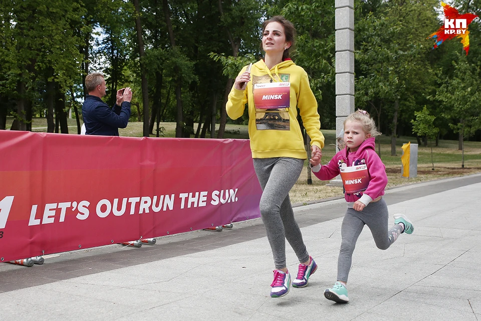 В Минске прошел этап глобального бегового проекта Let’s outrun the sun («Обгоняя Солнце»).