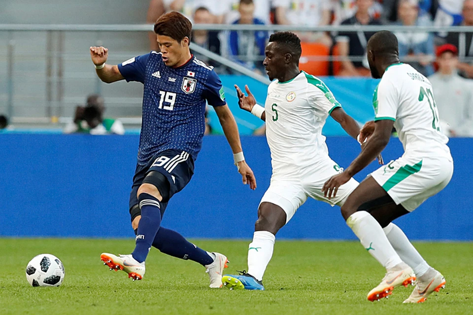 Футбол, матч Япония — Сенегал