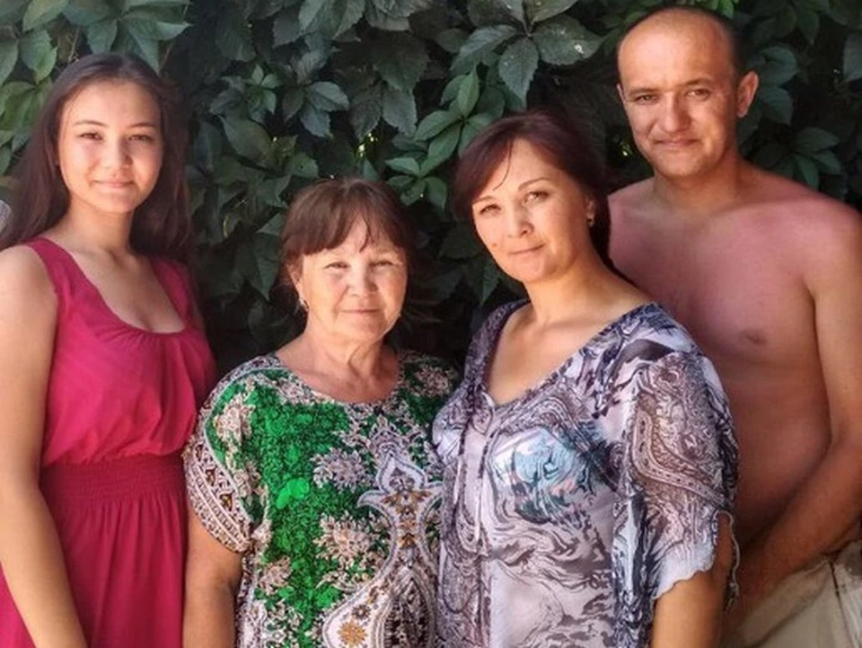 В ДТП погибли все четыре человека, что изображены на фото: Фанис, Василя, Альбина и Вилена