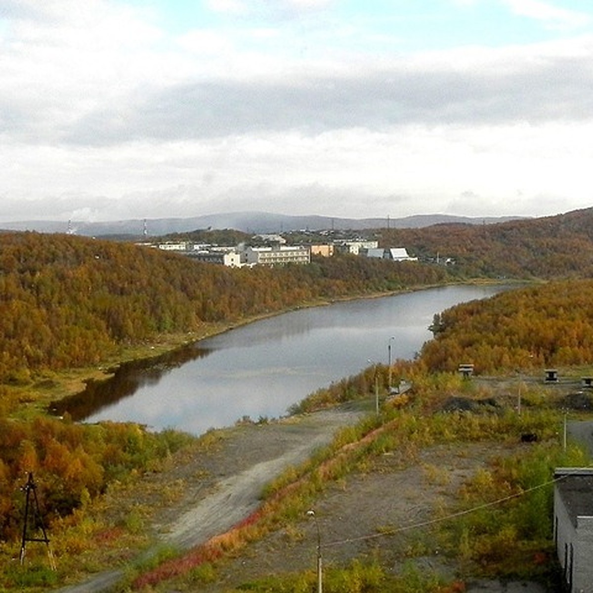 Озеро окуневое Мурманск