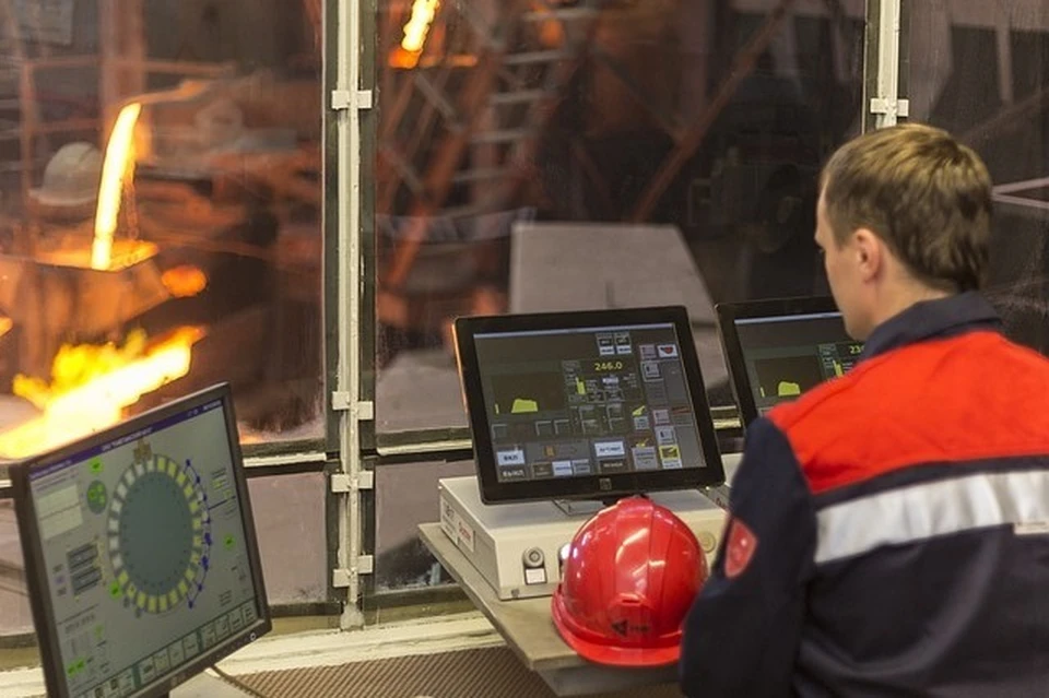 На современных металлургических заводах автоматизированы практически все операции. Фото: пресс-служба РМК.