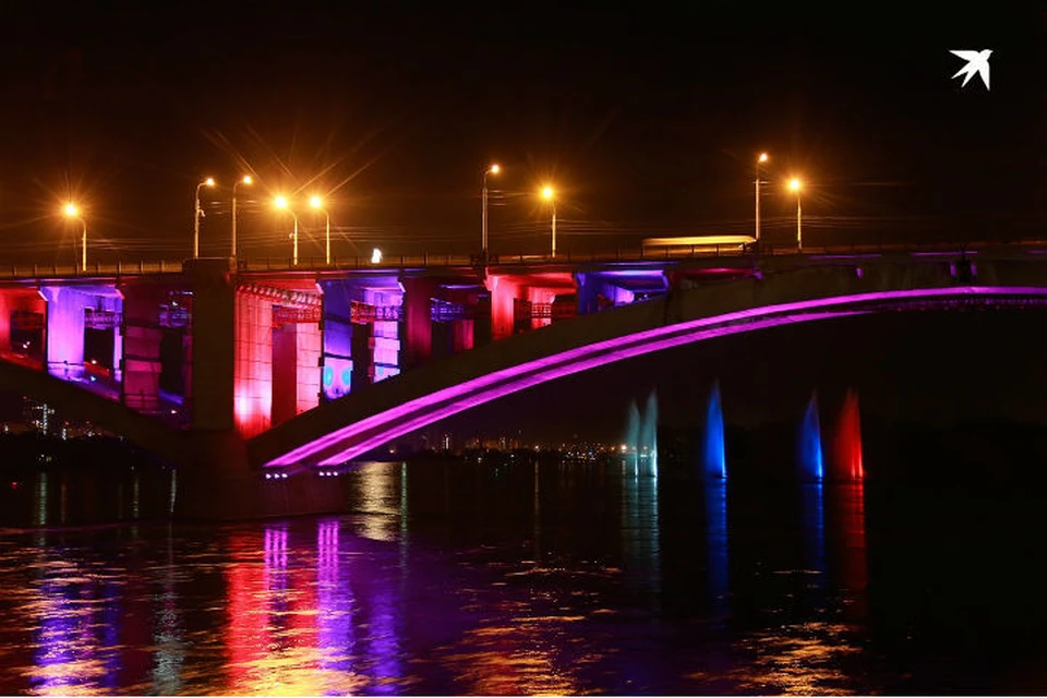 Уникальную подсветку Коммунального моста запустят в пятницу.