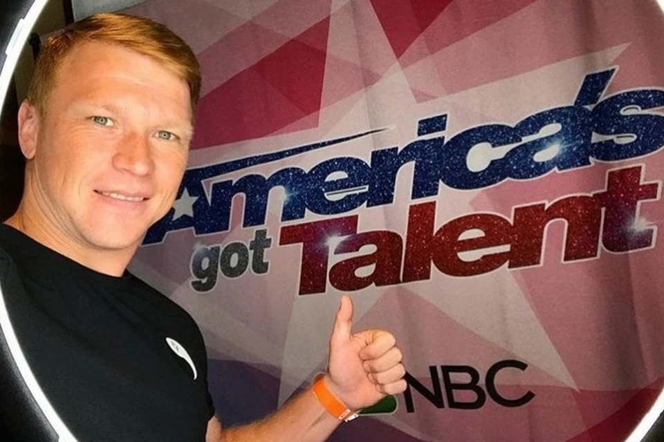 Вместе со своим друзьями из Томска он стал участником телевизионного проекта America's Got Talen.