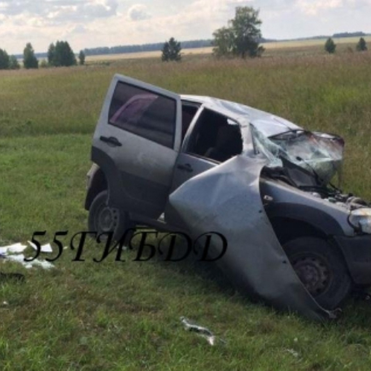 Появилось видео жуткой аварии под Омском, в которой из-за пьяного водителя  погиб человек - KP.RU