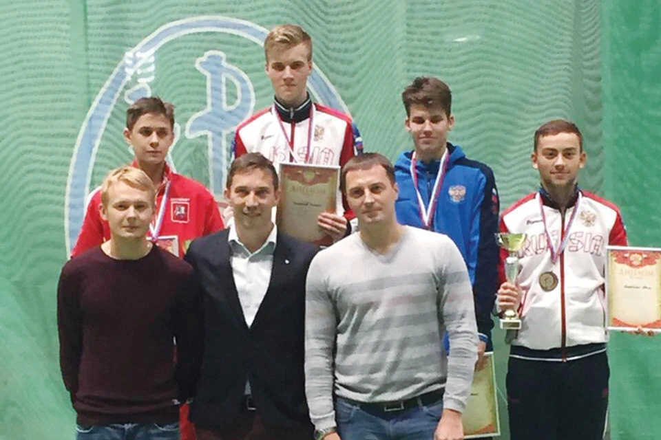 Саблист Кирилл Тюлюков выиграл второй турнир в сезоне. Фото: предоставлено пресс-службой АПЗ