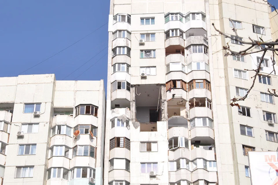 Взрывом разрушено три этажа жилого дома в Кишиневе на Рышкановке.