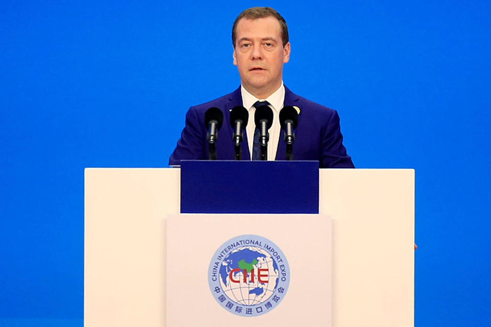 Российскую делегацию на выставке возглавил премьер Дмитрий Медведев