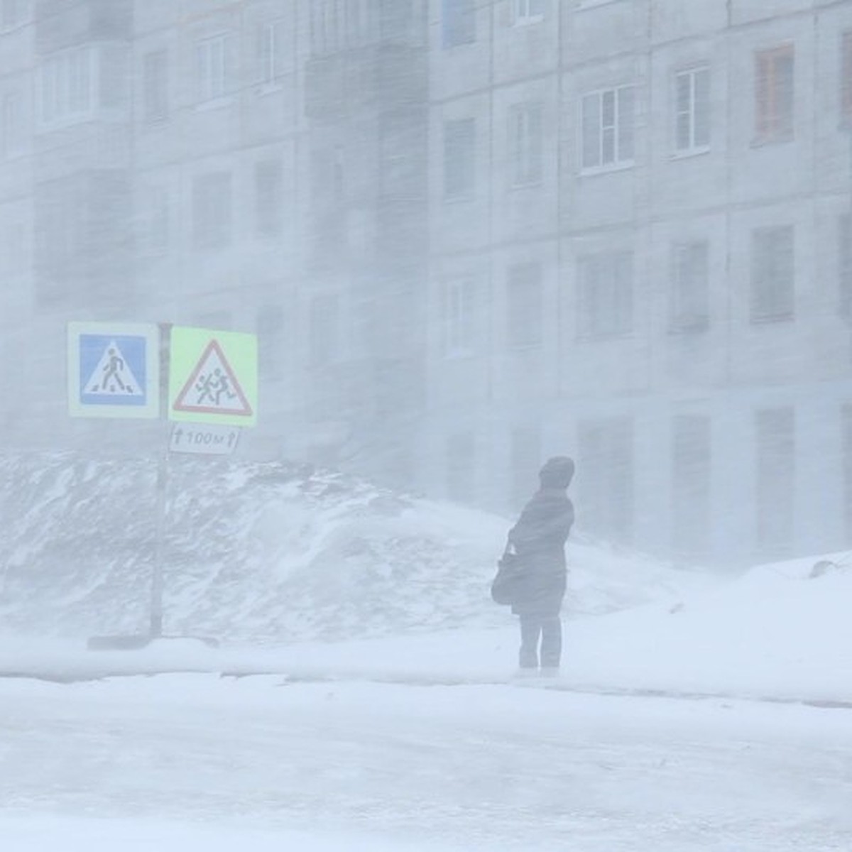 Воркута до конца недели будет оставаться в снежном плену - KP.RU