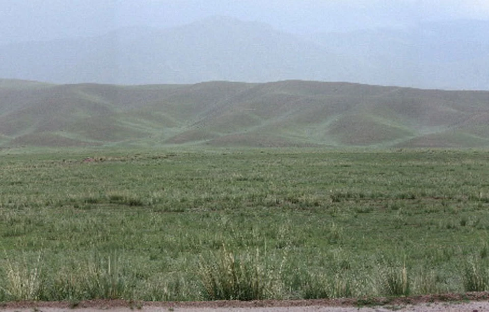 Сформировавшееся миллионы лет назад россыпное урановое месторождение Таш-Булак находится в Тонском районе Иссык-Кульской области.