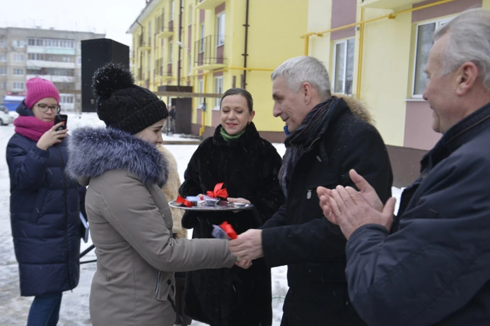 Дети-сироты Липецкой области получат больше 160 …