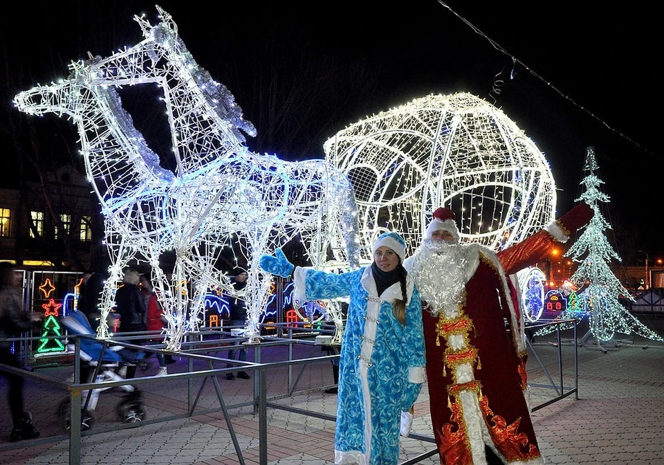 Евпаторийцы будут танцевать с Дедом Морозом и Снегурочкой