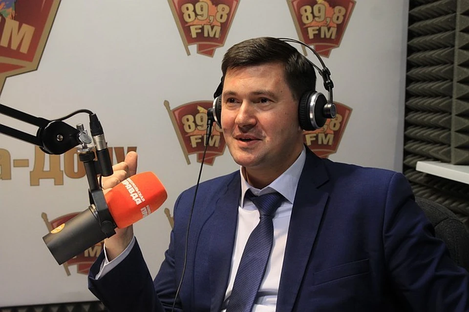 Максим Папушенко в студии радио "КП-Ростов".