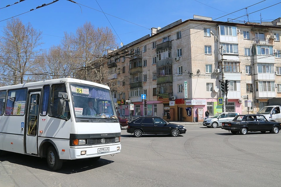 Время движения маршруток в Симферополе решили не продлевать.