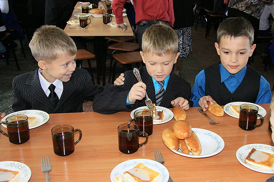 Есть дети, которым школьная еда не нравится, - если они не возьмут еду с собой, они останутся голодными