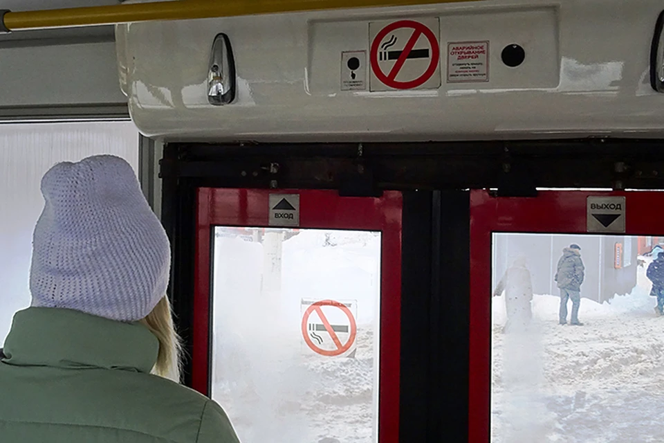 В Кирове запретили курить в автобусах