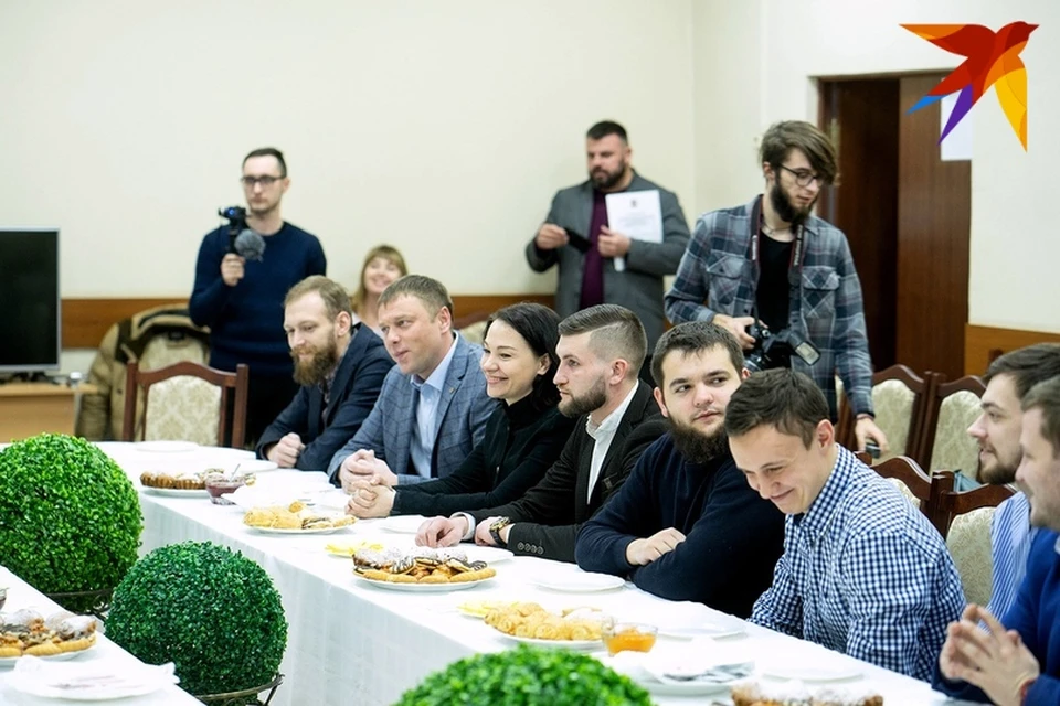 За чайным столом Андрей Клычков пообщался с членами орловской команды КВН «Такая история»