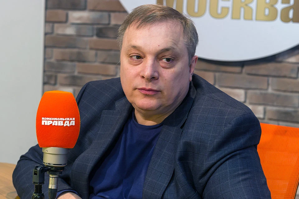Певец, продюсер Андрей Разин в прямом эфире радио "Комсомольская правда".