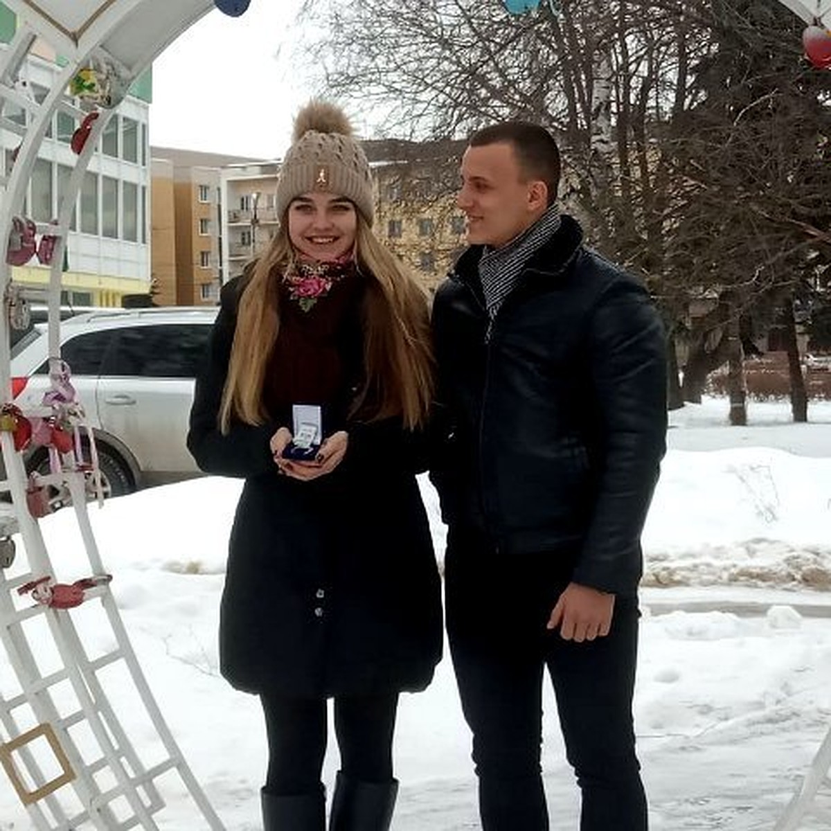 На счастье! Серебряную подкову с бриллиантом в День влюбленных в Твери  выиграли студенты-юристы - KP.RU